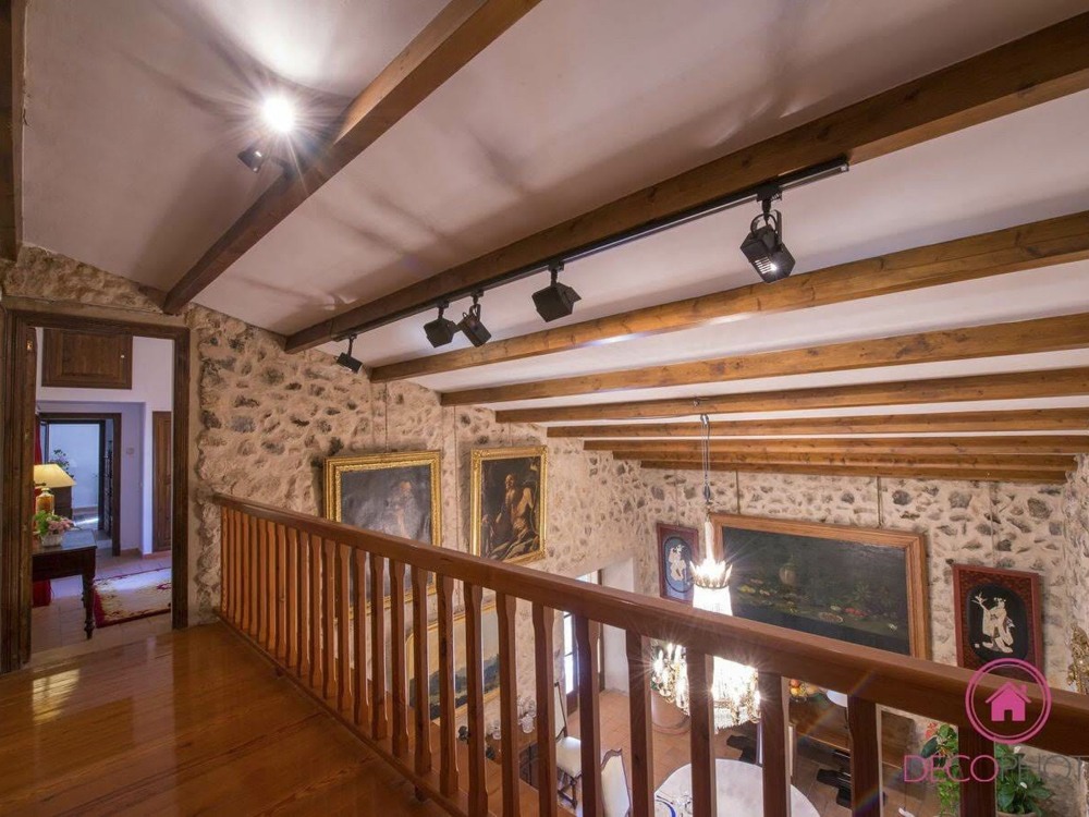 Venta de finca rústica en Andratx Mallorca | son Miquel vista desde escalera