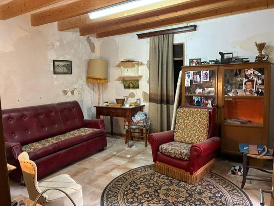 Casa de pueblo en Andratx Mallorca | casa mallorquina salón