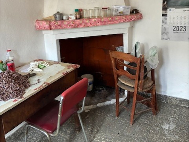 Casa mallorquina en Andratx Real estate BJ | chimenea en cocina